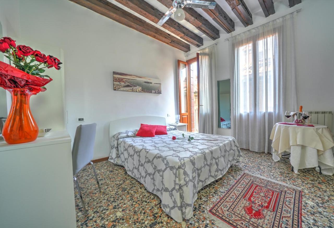 Residenza Briati Hotel Венеция Екстериор снимка