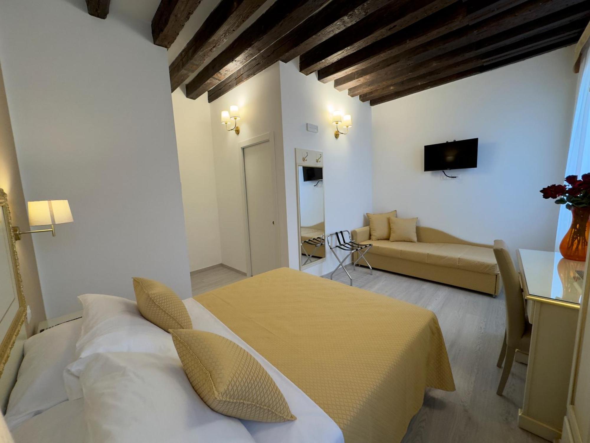 Residenza Briati Hotel Венеция Екстериор снимка